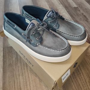 NWB Sperry boat shoes